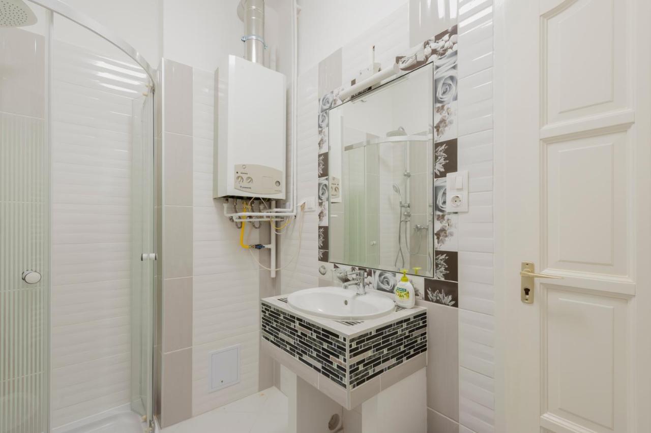 A Twist Of Nature Apartment บูดาเปสต์ ภายนอก รูปภาพ