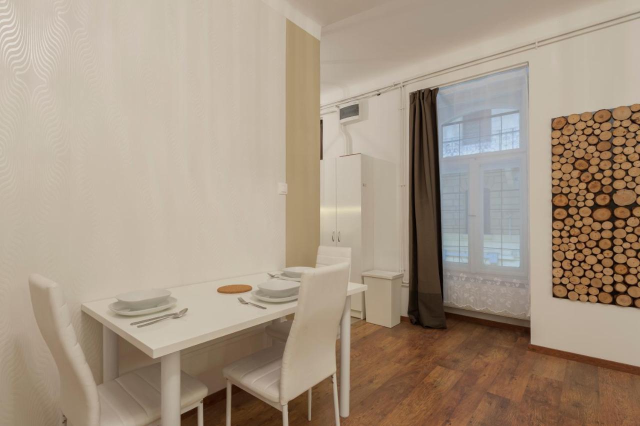 A Twist Of Nature Apartment บูดาเปสต์ ภายนอก รูปภาพ